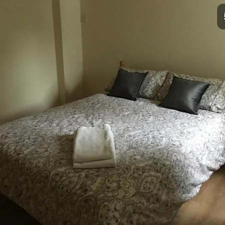 Private Bedrooms At Student Rahoon Kwatera prywatna *