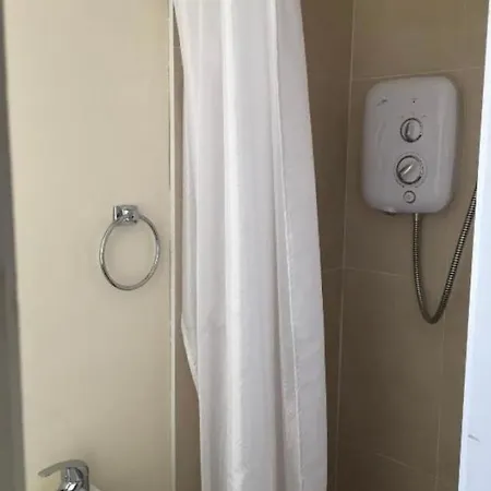 Private Bedrooms At Student Rahoon Kwatera prywatna Galway